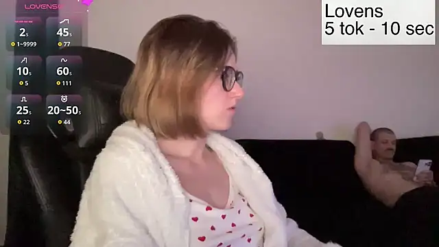 Snapshot of Sexy_Sweets chatting on June 2026 08:47:01 PM Sexy Sweets online show from June 2026 08:47:01 PM
