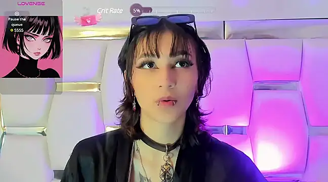 Snapshot of Naomi-Haruno chatting on February 2025 06:43:02 AM Naomi-Haruno online show from February 2025 06:43:02 AM
