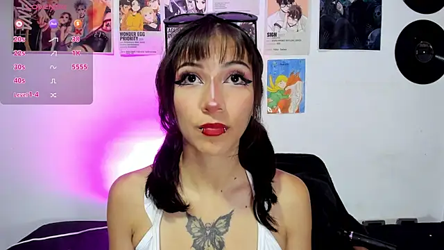 Snapshot of Naomi-Haruno chatting on October 2025 09:04:02 PM Naomi-Haruno online show from October 2025 09:04:02 PM