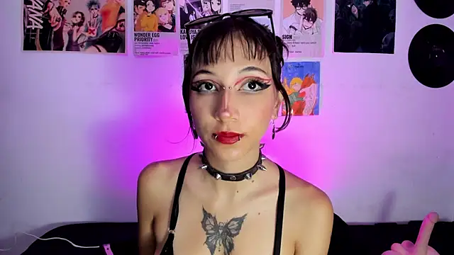 Snapshot of Naomi-Haruno chatting on October 2025 04:25:02 AM Naomi-Haruno online show from October 2025 04:25:02 AM