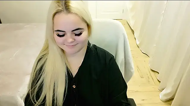 lovely-eyes online show from February 2025 08:03:01 PM