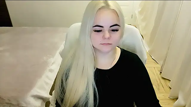 lovely-eyes online show from February 2025 02:42:01 AM