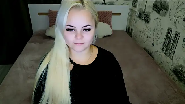 lovely-eyes online show from September 2025 03:00:01 PM