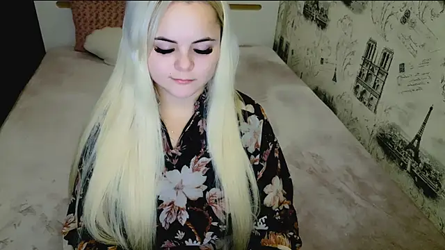 lovely-eyes online show from November 2025 05:50:01 PM