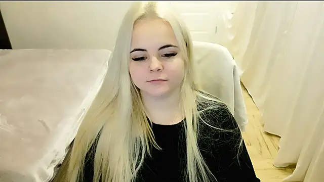 lovely-eyes online show from February 2025 09:15:02 PM