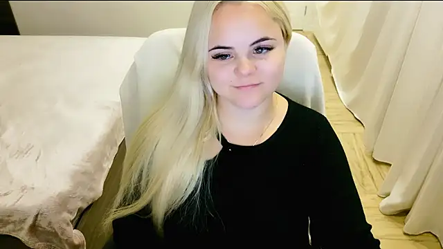 lovely-eyes online show from March 2025 12:08:02 AM