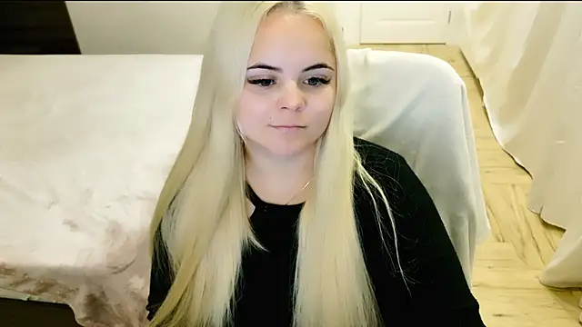 lovely-eyes online show from March 2025 03:12:02 AM