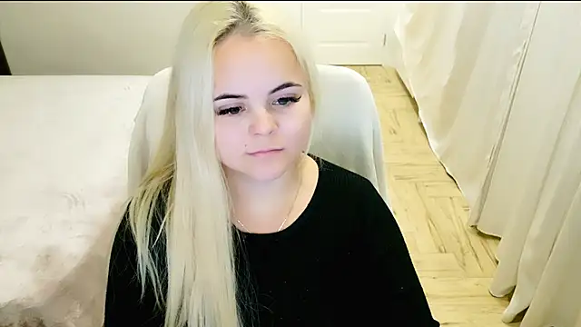 lovely-eyes online show from March 2025 12:48:02 AM