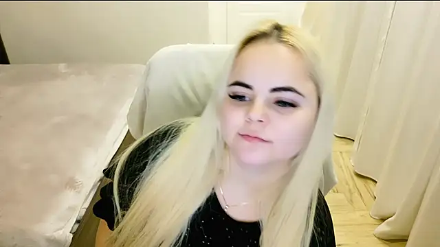 lovely-eyes online show from February 2025 03:52:02 AM