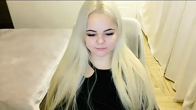 lovely-eyes online show from February 2025 10:20:02 PM