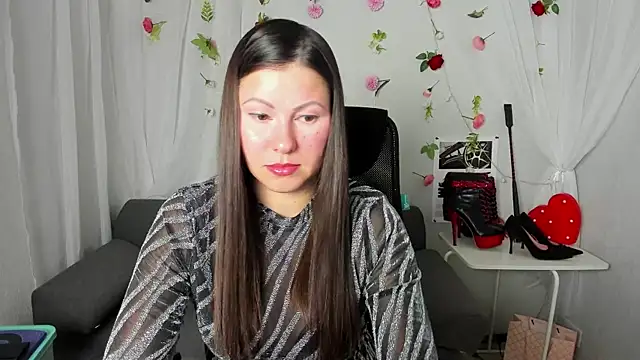 Dana  dom online show from February 2026 02:00:02 AM