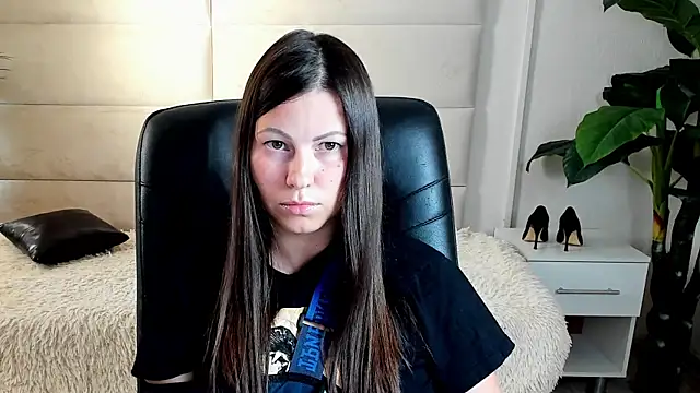 Dana  dom online show from October 2025 02:43:01 AM