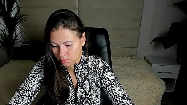 Dana  dom online show from October 2025 03:43:01 AM