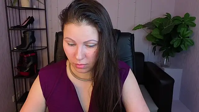 Dana  dom online show from April 2026 02:49:02 AM