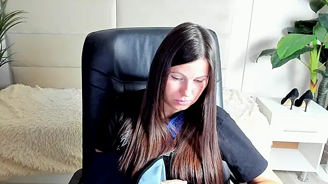 Dana  dom online show from October 2025 01:50:01 AM