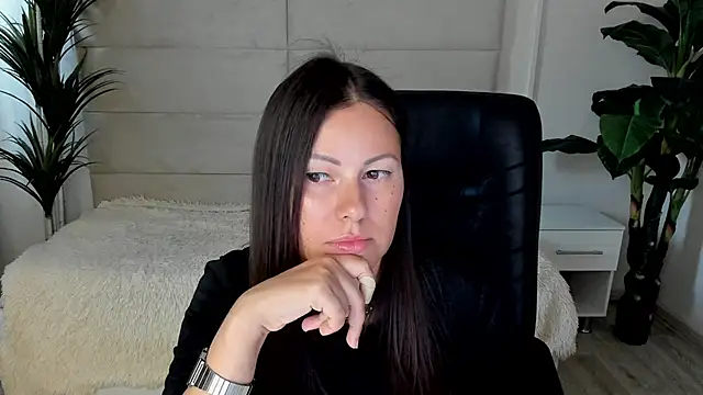 Dana  dom online show from September 2025 01:20:01 AM