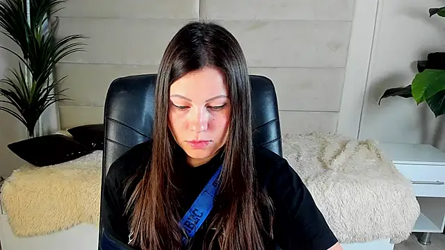 Dana  dom online show from November 2025 12:36:02 AM