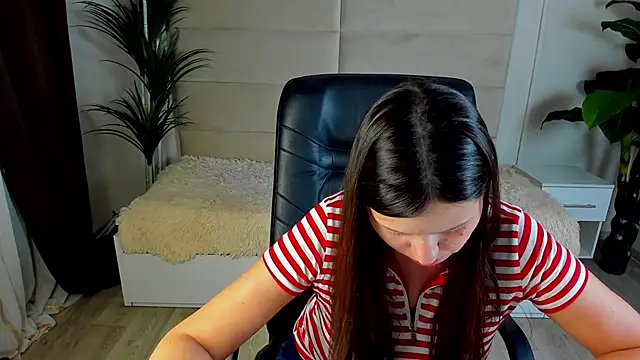 Dana  dom online show from November 2025 02:23:02 AM