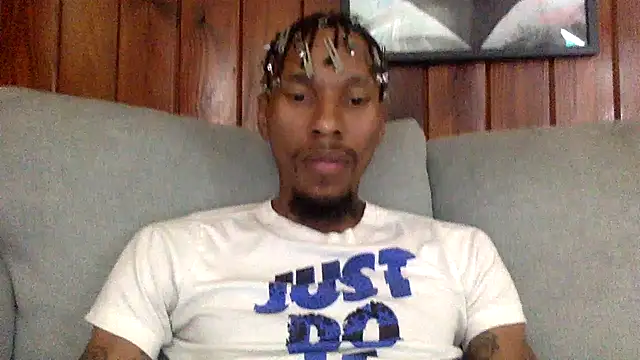 Snapshot of KingDerRico chatting on October 2025 03:23:02 PM KingDerRico online show from October 2025 03:23:02 PM