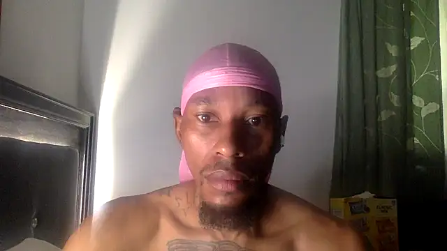 Snapshot of KingDerRico chatting on October 2025 03:05:02 PM KingDerRico online show from October 2025 03:05:02 PM