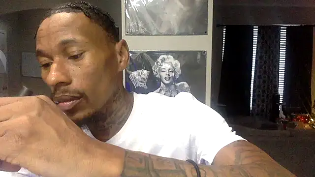 KingDerRico online show from December 2025 08:12:01 PM