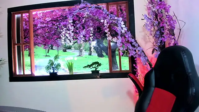 Snapshot of Susan_DiSantys chatting on January 2025 01:33:01 AM Susan DiSantys online show from January 2025 01:33:01 AM