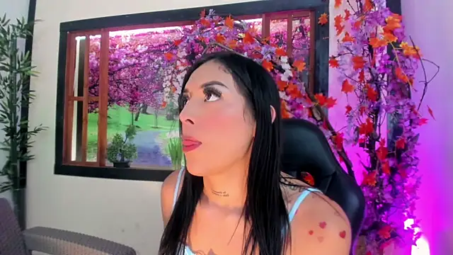 Snapshot of Susan_DiSantys chatting on March 2025 01:46:01 AM Susan DiSantys online show from March 2025 01:46:01 AM