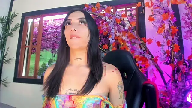 Snapshot of Susan_DiSantys chatting on March 2025 11:37:02 PM Susan DiSantys online show from March 2025 11:37:02 PM