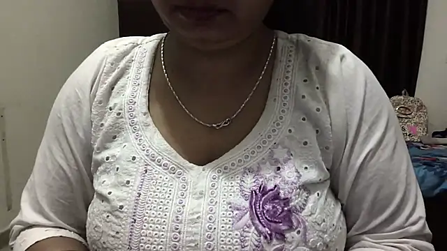 Snapshot of Gulaboo_bhabi chatting on March 2025 07:59:02 PM Gulaboo bhabi online show from March 2025 07:59:02 PM