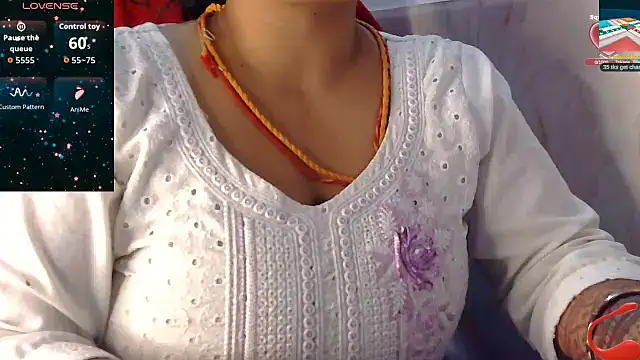 Snapshot of Gulaboo_bhabi chatting on October 2025 01:45:02 PM Gulaboo bhabi online show from October 2025 01:45:02 PM
