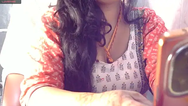 Snapshot of Gulaboo_bhabi chatting on October 2025 06:19:02 PM Gulaboo bhabi online show from October 2025 06:19:02 PM