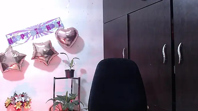 Zoe--khalL online show from December 2025 04:03:02 AM