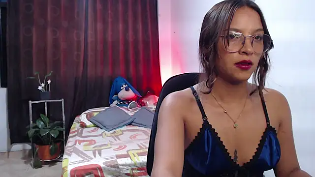 Zoe--khalL online show from January 2026 05:00:02 AM