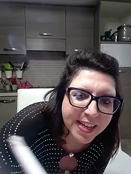 Snapshot of carolyne2023 chatting on February 2026 03:41:01 PM carolyne2023 online show from February 2026 03:41:01 PM