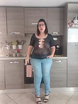 carolyne2023 online show from April 2026 01:38:02 PM