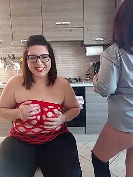 carolyne2023 online show from April 2026 07:37:02 AM