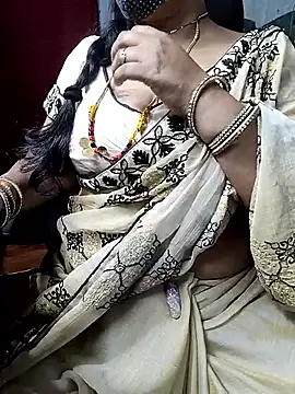 Snapshot of Rani_Darling_99 chatting on June 2026 11:27:01 AM Rani Darling 99 online show from June 2026 11:27:01 AM