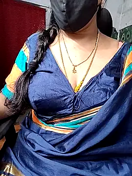 Snapshot of Rani_Darling_99 chatting on June 2026 04:56:02 PM Rani Darling 99 online show from June 2026 04:56:02 PM