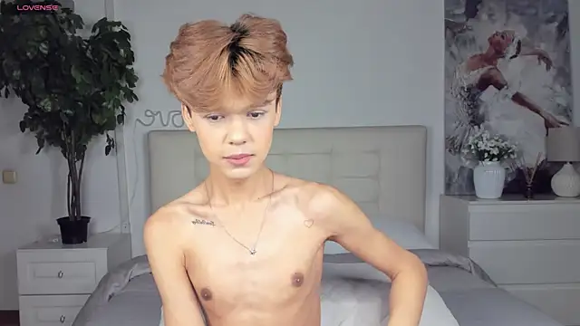 Snapshot of Felix_Rey chatting on September 2025 03:06:01 PM Felix Rey online show from September 2025 03:06:01 PM