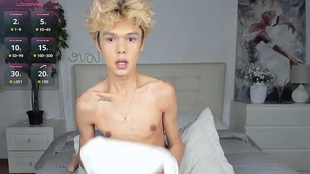 Snapshot of Felix_Rey chatting on September 2025 02:30:01 PM Felix Rey online show from September 2025 02:30:01 PM