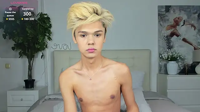 Snapshot of Felix_Rey chatting on March 2025 02:50:01 PM Felix Rey online show from March 2025 02:50:01 PM