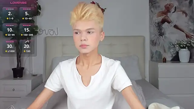 Snapshot of Felix_Rey chatting on November 2025 08:51:01 PM Felix Rey online show from November 2025 08:51:01 PM