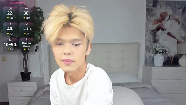 Snapshot of Felix_Rey chatting on September 2025 07:47:01 PM Felix Rey online show from September 2025 07:47:01 PM