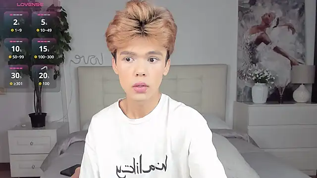 Snapshot of Felix_Rey chatting on October 2025 07:36:01 PM Felix Rey online show from October 2025 07:36:01 PM