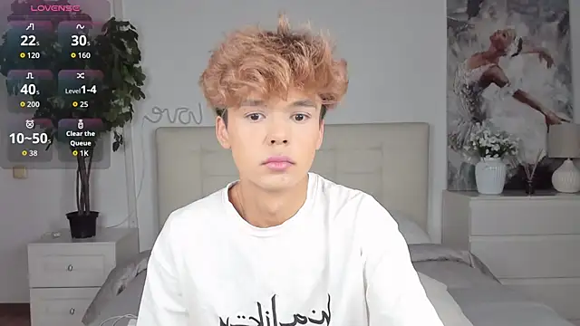 Snapshot of Felix_Rey chatting on October 2025 04:10:02 PM Felix Rey online show from October 2025 04:10:02 PM