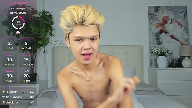 Snapshot of Felix_Rey chatting on March 2025 01:45:02 AM Felix Rey online show from March 2025 01:45:02 AM