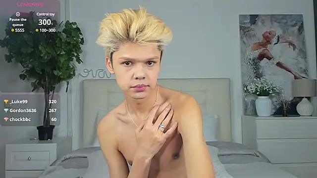 Snapshot of Felix_Rey chatting on March 2025 04:49:01 AM Felix Rey online show from March 2025 04:49:01 AM