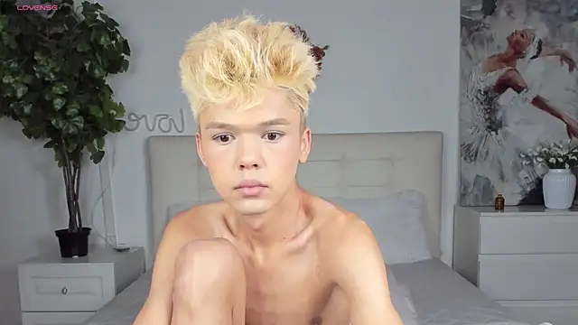 Snapshot of Felix_Rey chatting on November 2025 06:19:01 PM Felix Rey online show from November 2025 06:19:01 PM