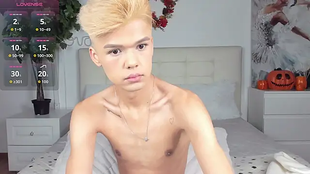 Snapshot of Felix_Rey chatting on November 2025 06:01:02 PM Felix Rey online show from November 2025 06:01:02 PM