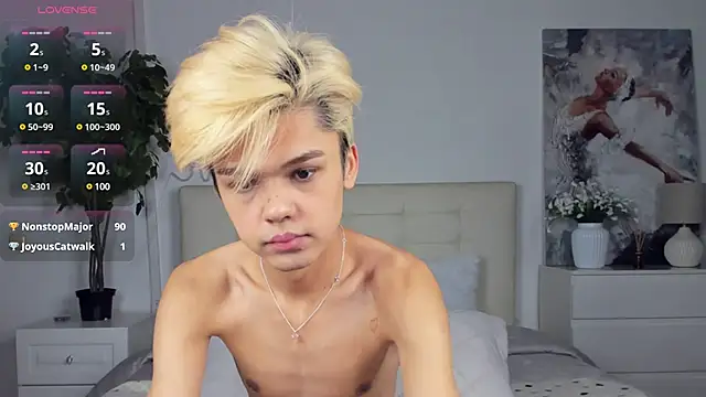 Snapshot of Felix_Rey chatting on March 2025 10:40:01 PM Felix Rey online show from March 2025 10:40:01 PM